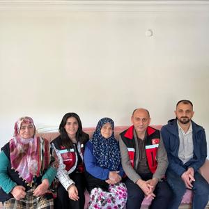Şehit Annelerimize Anlamlı Ziyaret - fotoğraf 6