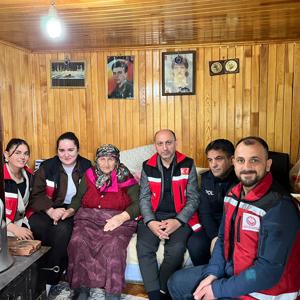 Şehit Annelerimize Anlamlı Ziyaret - fotoğraf 7