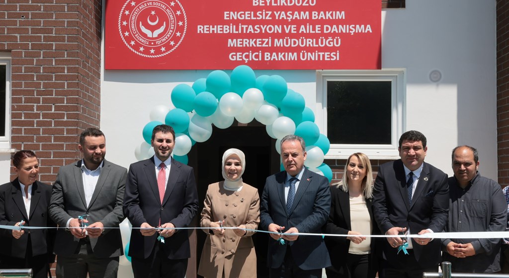 Bakanımız Göktaş, İstanbul'da açılış törenlerinde konuştu