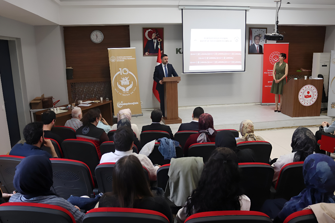 Personel Eğitimlerimizle Sosyal Desteklerimizi Güçlendiriyoruz