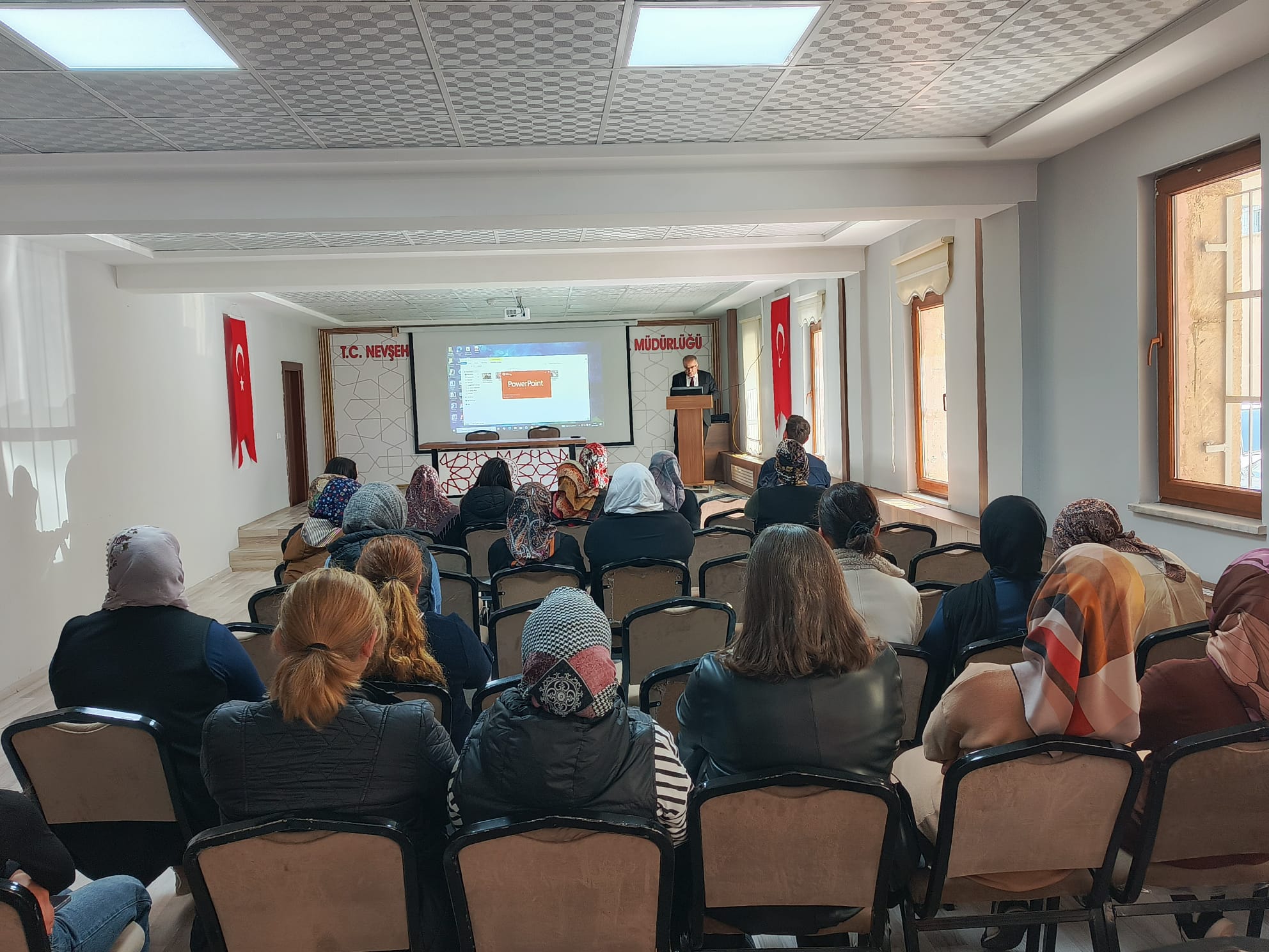 "Girişimcilik Kültürünün Geliştirilmesi" konulu eğitim düzenlendi
