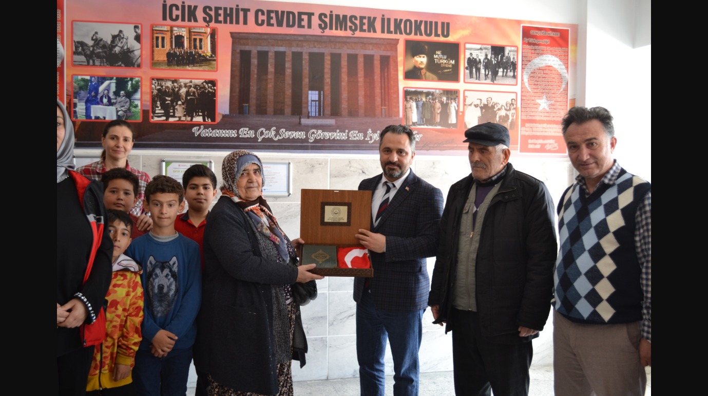 Anneler Günü Münasebetiyle Ziyaret 