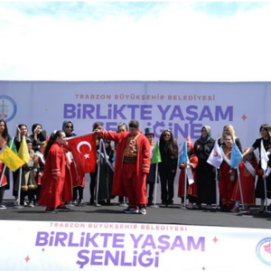Engelliler Haftası Kapsamında Düzenlenen Birlikte Yaşam Şenliği’nde Özel Bireylerimiz Ve Aileleri Keyifli Bir Gün Geçirdi. - fotoğraf 2