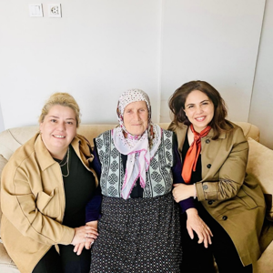 Anneler Günü Haftası Kapsamında, Şehidimiz Serdar Eyüpoğlu, Şehidimiz Cevdet Keskin Ve Şehidimiz Mustafa Özen’in Kıymetli Anneleri Ziyaret Edildi. - fotoğraf 1