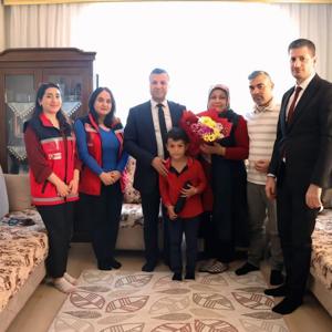 Sevginin En Güçlü Hâli Fedakârlığın En Güzel Adı Özel Gereksinimli Bireylerimizin Fedakar Annelerine Anneler Günü Ziyareti - fotoğraf 1
