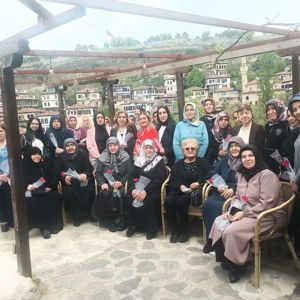 Şehitlerimizin Emaneti Kıymetli Annelerimizle Anneler Gününde Gönül Sofrasında Buluştuk - fotoğraf 11