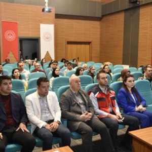 Rehabilitasyondan Performansa Paralimpik Sporlardan Yansımalar” konulu seminer gerçekleştirildi. - fotoğraf 2