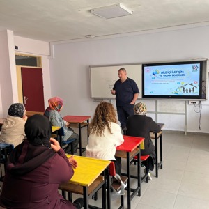 Velilere Yönelik Eğitim Programı Düzenlendi - fotoğraf 2