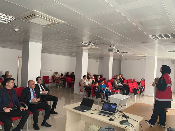 “Stres Yönetimi” konulu eğitim gerçekleştirilmiştir.