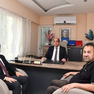 İl Müdürümüz İlkay Türkoğlu, Engelliler Haftası kapsamında Aydın Altı Nokta Körler Derneği Şube Başkanı Bayram Özen ve Dernek Üyelerini Ziyareti - fotoğraf 2