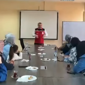 13.05.2026 Tarihinde Kuruluş Personelimiz Tarafından İşitme Engelli Vatandaşlarımıza Yönelik Hazırlanan Programın Sunumu Gerçekleştirildi. - fotoğraf 6