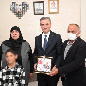 Valimiz Sayın Aydın Baruş riyasetinde Anneler Gününde Ziyaretler Gerçekleştirdik. - fotoğraf 3