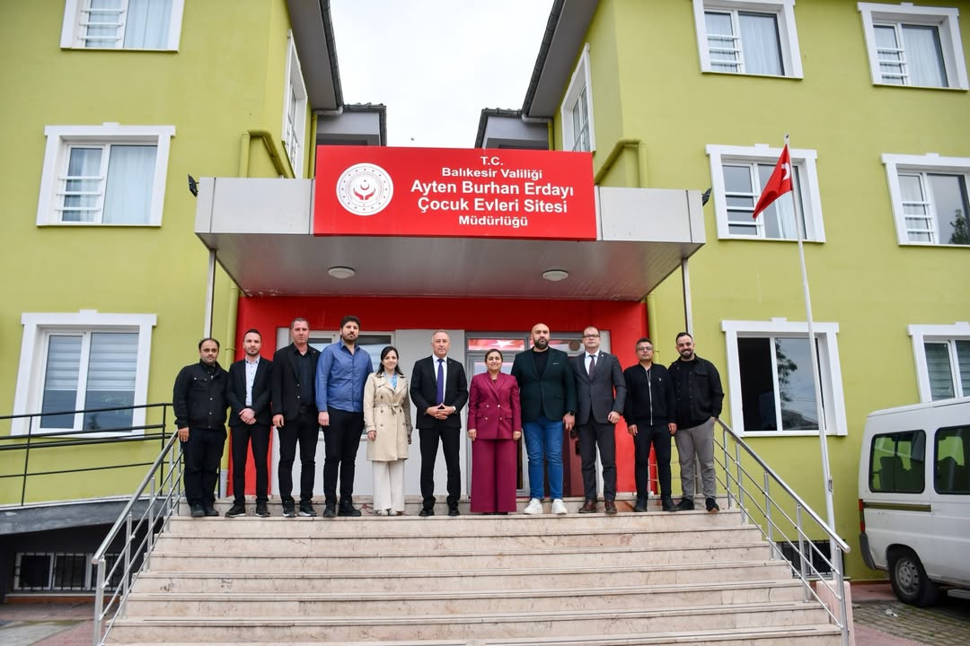 İl Müdürlüğümüz ve Demirezen Vakfı İş Birliğinde Çocuklarımız İçin Belgesel Gösterimi Gerçekleştirildi