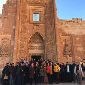 Çocuk Evleri Sitesinde Kalan Çocuklar Diyarbakır ve Mardin'i Gezdi - fotoğraf 4