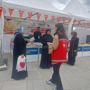 Koruyucu Aile Birim Personellerimiz Vatandaşlarımıza Koruyucu Aile Hakkında Bilgilendirme ve Broşür Dağıtımı Yaptı - fotoğraf 3