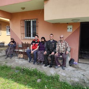 Şehit Anneleri ve Eşlerine Anlamlı Bayram Ziyareti - fotoğraf 2