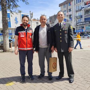 Şehit Anneleri ve Eşlerine Anlamlı Bayram Ziyareti - fotoğraf 9