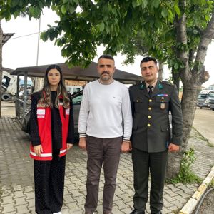 Şehit Anneleri ve Eşlerine Anlamlı Bayram Ziyareti - fotoğraf 17