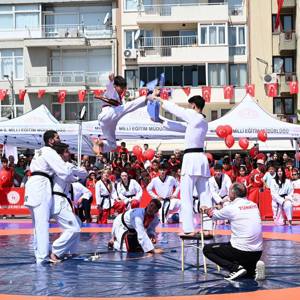 Manisa’da 19 Mayıs Bayram Coşkusu Yaşandı - fotoğraf 11