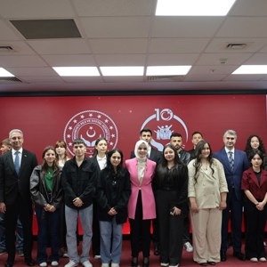 Aile ve Sosyal Hizmetler Bakanımız Göktaş, devlet korumasındaki gençlerin kamu kurumlarına yerleştirilmesi töreninde konuştu - fotoğraf 9