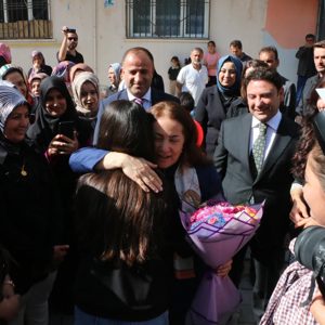 Bakan Yardımcımız Sayın Dr. Sevim SAYIM MADAK ile Bakanlığımızın Katkılarıyla Açılan Robotik Kodlama Merkezi’ni Ziyaret Ettik . - fotoğraf 4