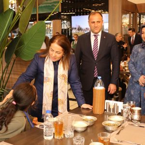 15 Mayıs Uluslararası Aile Günü’nde Bakan Yardımcımız Sayın Dr. Sevim SAYIM MADAK İle Birlikte Ailelerimizle Aynı Sofrada Buluştuk... - fotoğraf 4