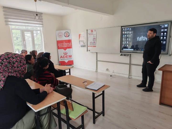  Evlilik ve Aile Hayatı Konusunda Eğitim Düzenlendi