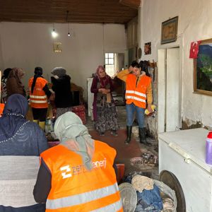 Havza’daki Sel Afetinin Ardından Destek Çalışmaları Sürüyor - fotoğraf 12