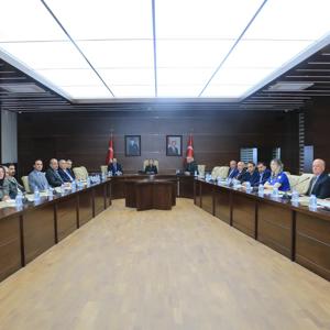 VALİ YARDIMCIMIZ SAYIN ARMAĞAN YAZICI BAŞKANLIĞINDA ERİŞİLEBİLİRLİK TOPLANTISI GERÇEKLEŞTİRİLDİ - fotoğraf 9