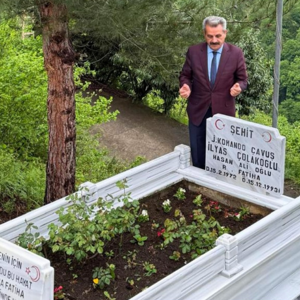 Aziz Şehitlerimizin Hatırasını Yaşatmak Ve Emanetlerine Sahip Çıkmak Amacıyla Şehit Kabirleri Ziyaret Edildi. - fotoğraf 1