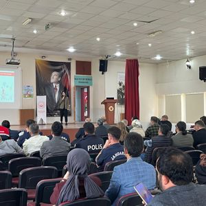 Hocalar ilçemizde Koruyucu Aile ve Geçici Koruyucu Aile Bilgilendirme Programı Yapıldı - fotoğraf 1