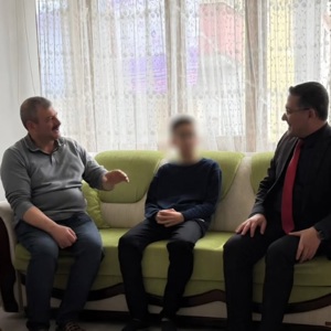 Kurban Bayramı ve Milli Aile Haftası vesilesiyle ilimizde ikamet eden değerli koruyucu ailemizi ziyaret ettik. - fotoğraf 1