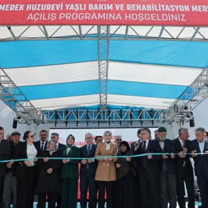 Bakanımız Göktaş, Gemerek Huzurevi Yaşlı Bakım Rehabilitasyon Merkezi Müdürlüğü’nün açılışını yaptı.  - fotoğraf 1
