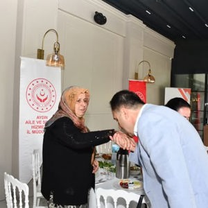 MİLLÎ AİLE HAFTASI’NDA 3 KUŞAK, TEK SOFRADA GÖNÜLLER BİR ARAYA GELDİ  - fotoğraf 2