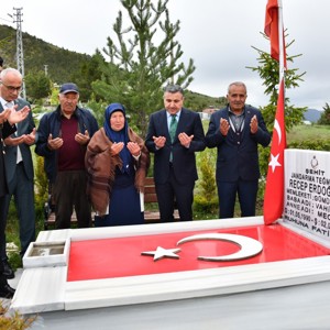 Şehidimiz Recep Erdoğan Rahmet ve Minnetle Anıldı - fotoğraf 1