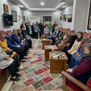 Aziz Şehit ve Gazi Ailelerimizin Anneler Gününü Kutladık - fotoğraf 2