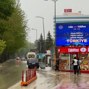  Aile ve Nüfus On Yılı Vizyonu Kastamonu’da Dijital Billboardlarda Vatandaşlarla Buluştu - fotoğraf 1