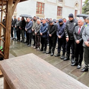 Aziz Şehidimiz Şevki Sakaoğlu’nun Kıymetli Annesi Resmiye Teyzemizi Ebediyete Uğurladık - fotoğraf 2