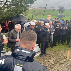 Aziz Şehidimiz Şevki Sakaoğlu’nun Kıymetli Annesi Resmiye Teyzemizi Ebediyete Uğurladık - fotoğraf 3