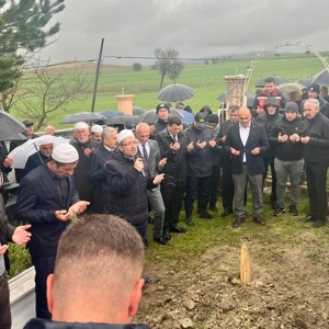 Aziz Şehidimiz Şevki Sakaoğlu’nun Kıymetli Annesi Resmiye Teyzemizi Ebediyete Uğurladık - fotoğraf 4