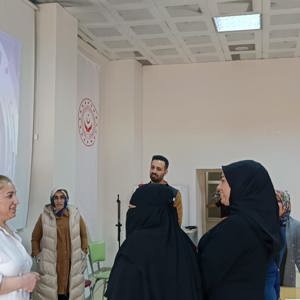 SED hizmetinden yararlanan ailelere yönelik Modüler Aile Eğitim Programı (AEP) kapsamında eğitim - fotoğraf 1