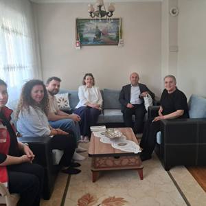 Akhisar’da Sehit Yakinlari ve Gaziler Bayramda Ziyaret Edildi - fotoğraf 5