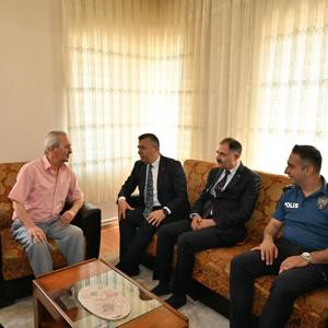 Demirci’de Şehit Yakınları ve Gazilere Bayram Ziyareti Gerçekleştirildi - fotoğraf 4