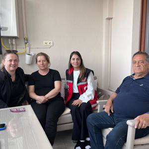 Alaşehir’de Şehit Yakınları ve Koruyucu Ailelere Bayram Ziyareti Gerçekleştirildi - fotoğraf 3
