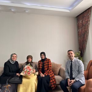 Şehitlerimizin Kıymetli Emanetleri Olan Annelerimizi Ziyaret Ettik - fotoğraf 1