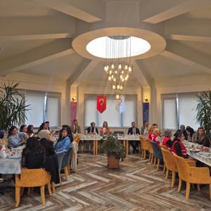 Anneler Günü’nde Anlamlı Buluşma ve Ziyaret - fotoğraf 4