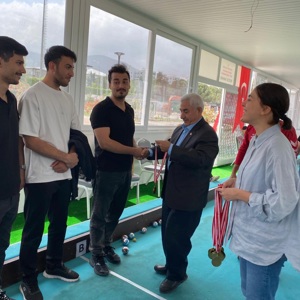 Aktif Yaşam Merkezi’nde, 10-16 Mayıs Engelliler Haftası münasebetiyle işitme engelli vatandaşlarımıza yönelik bocce etkinliği düzenlenmiştir. - fotoğraf 3