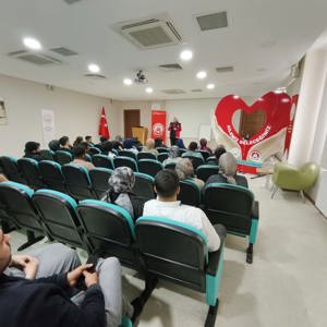 Aile Haftası Kapsamında Çiftlere Yönelik Eğitim Düzenlendi - fotoğraf 3