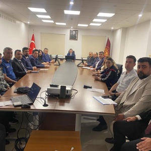 16 Mayıs Ulusal Erişilebilirlik Günü kapsamında, Osmaniye Vali Yardımcımız Yunus Emre Şahin başkanlığında İl Müdürümüz Sayın Tolga Nacar,İl Müdür Yardımcımız Fatih Gün,kurum müdürleri ve Personellerimizin katılımı ile bilgilendirme toplantısı gerçekleştirildi - fotoğraf 2