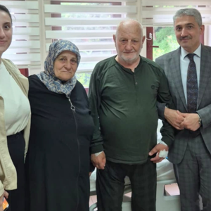 Kıbrıs Gazimiz Ahmet Yıldırmış Tedavi Gördüğü Hastanede Ziyaret Edildi.  - fotoğraf 1